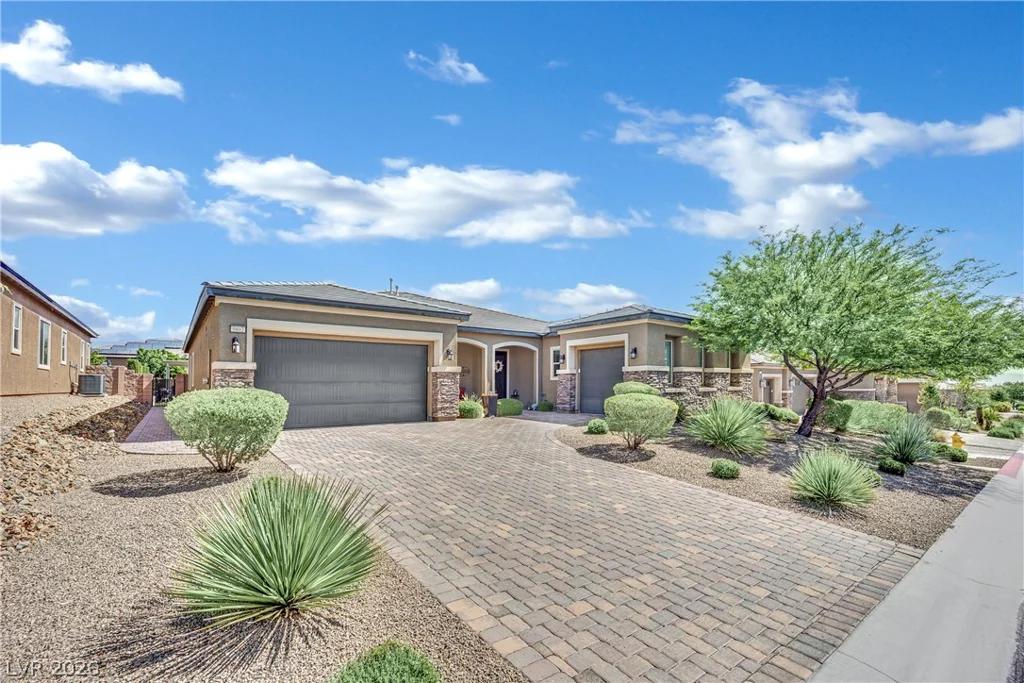 9802 Yellow Shadow, Las Vegas, NV 89149
