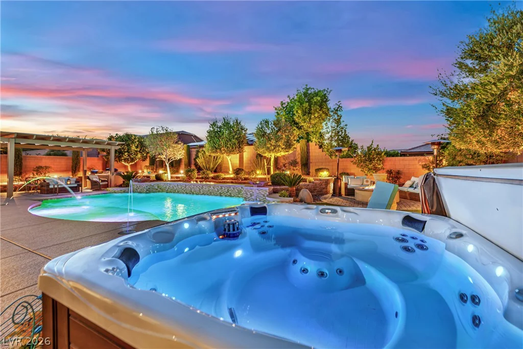 9802 Yellow Shadow, Las Vegas, NV 89149