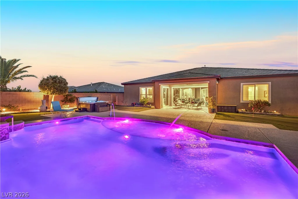 9802 Yellow Shadow, Las Vegas, NV 89149