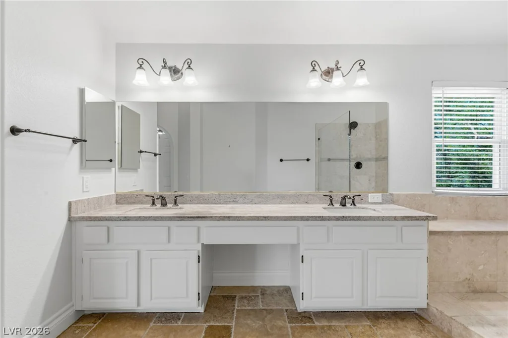 2005 Marble Gorge, Las Vegas, NV 89117