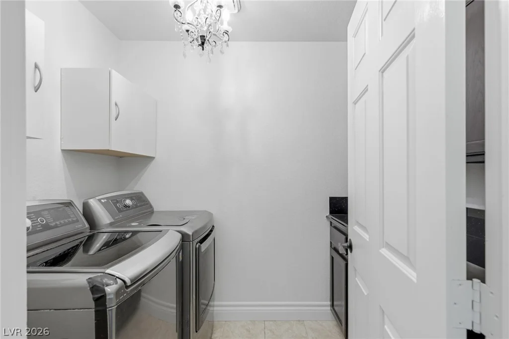 2005 Marble Gorge, Las Vegas, NV 89117