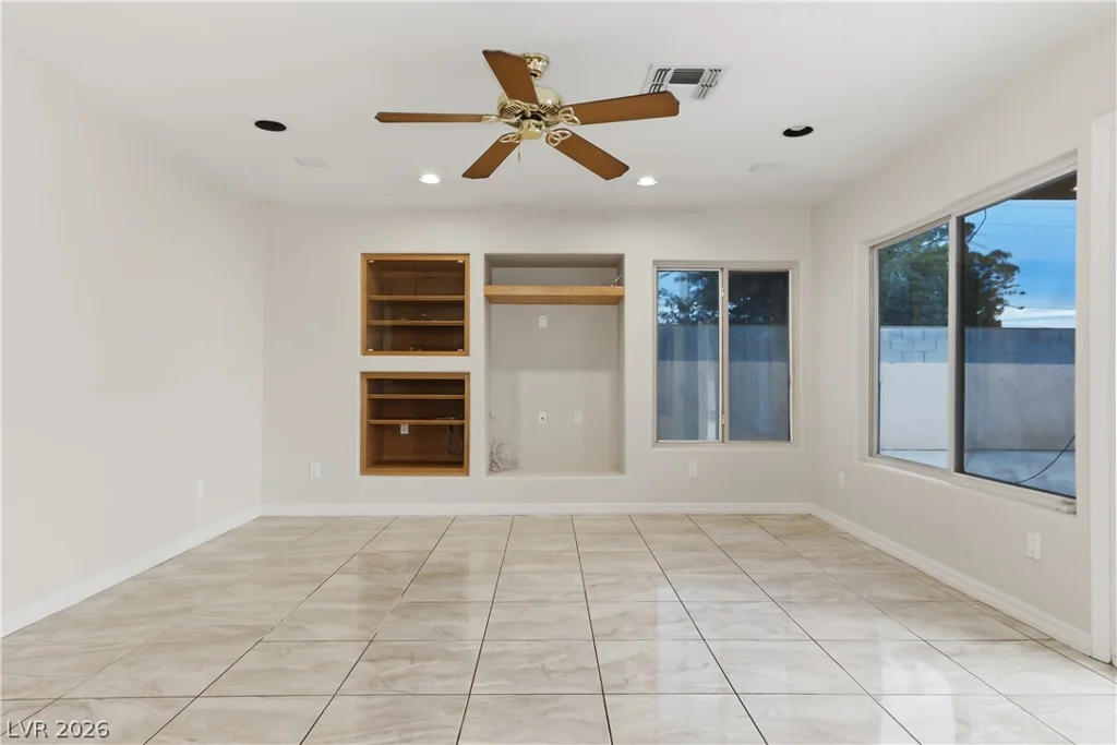 5597 Pecos, Las Vegas, NV 89120