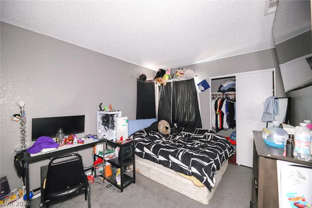 419 Kelsford, Las Vegas, NV 89123