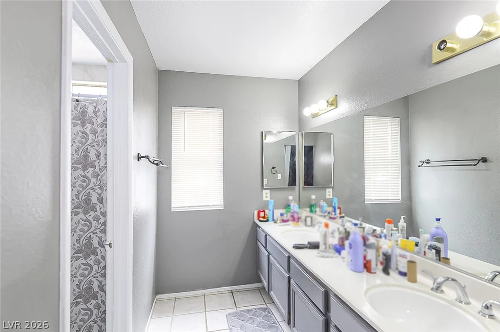 419 Kelsford, Las Vegas, NV 89123