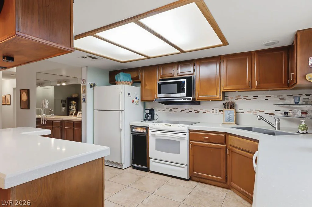 706 Sea Pines, Las Vegas, NV 89107
