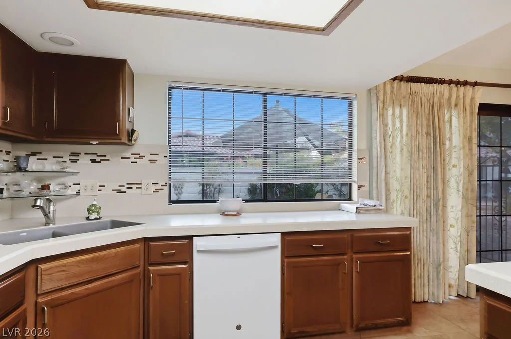 706 Sea Pines, Las Vegas, NV 89107