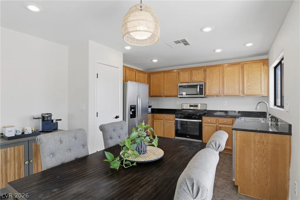 11830 Newport View, Las Vegas, NV 89183