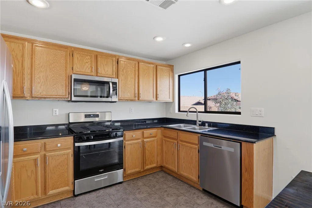 11830 Newport View, Las Vegas, NV 89183