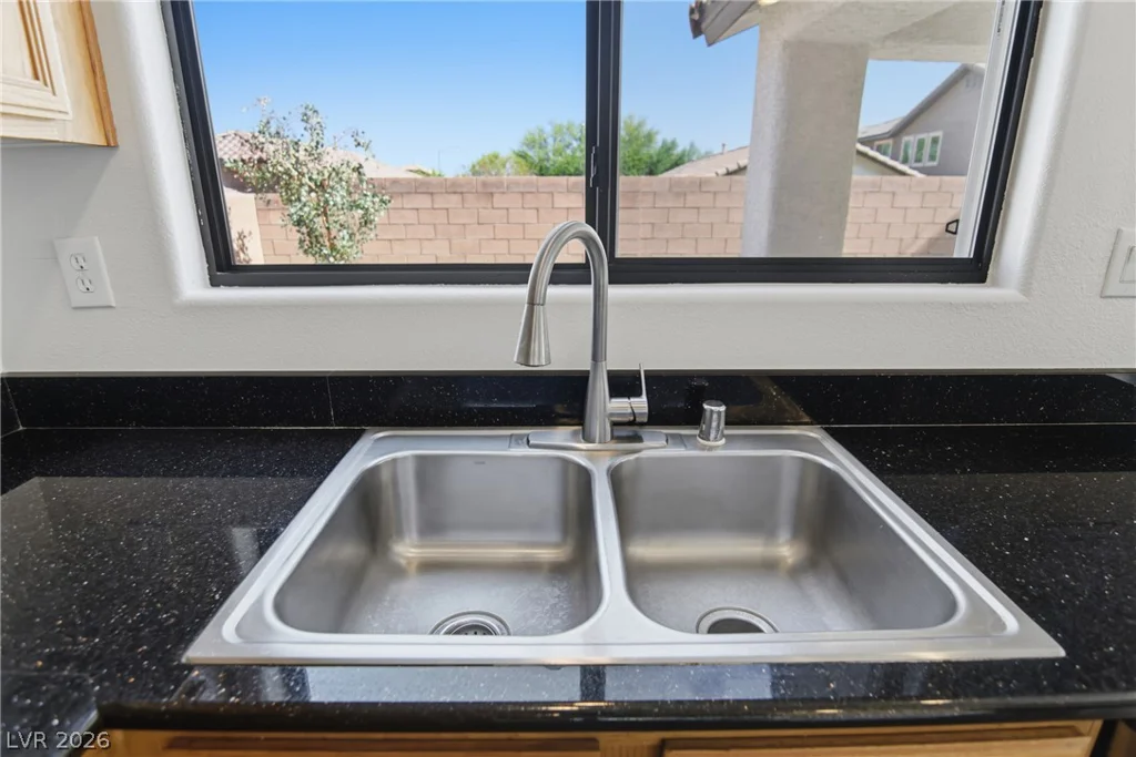11830 Newport View, Las Vegas, NV 89183