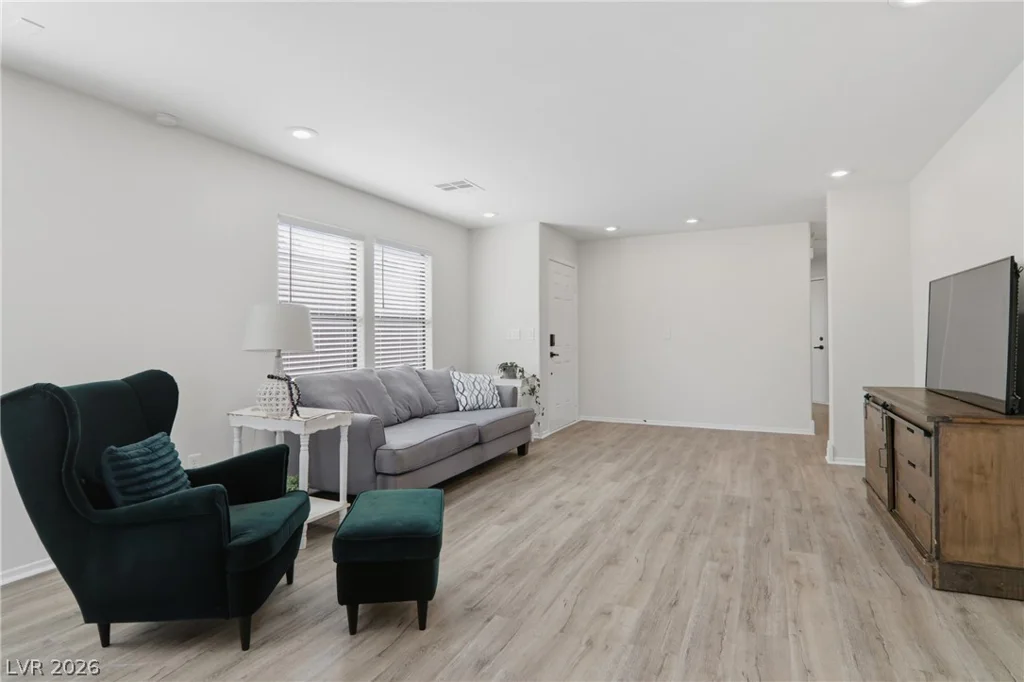11830 Newport View, Las Vegas, NV 89183