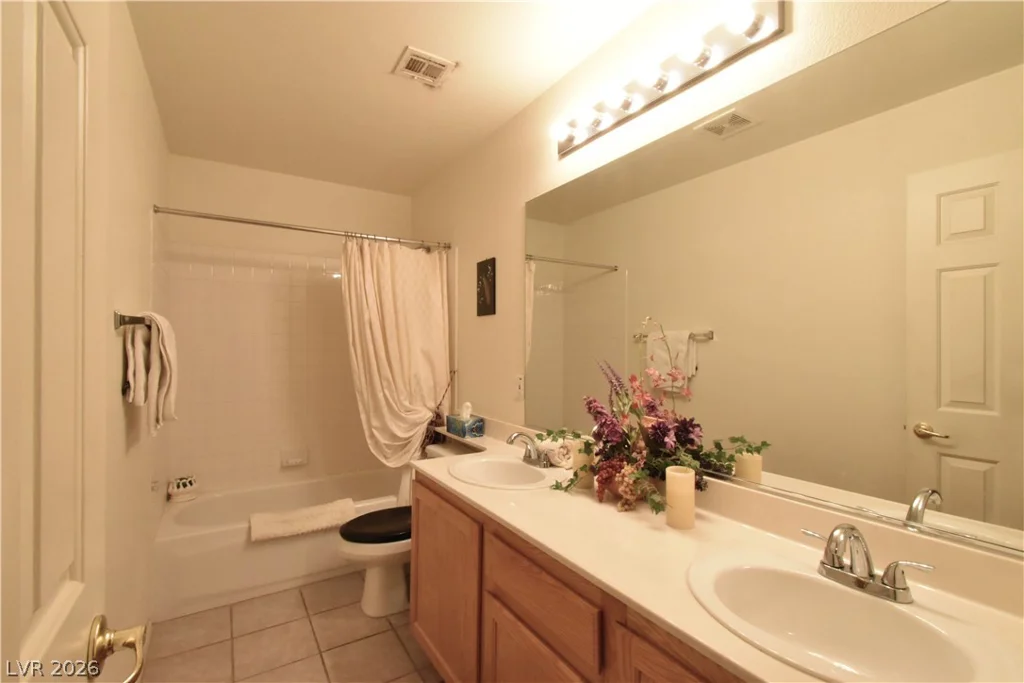 3853 Wild Pansy, Las Vegas, NV 89147