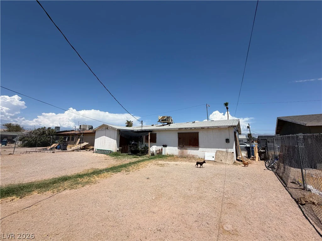 1913 Hart, North Las Vegas, NV 89032