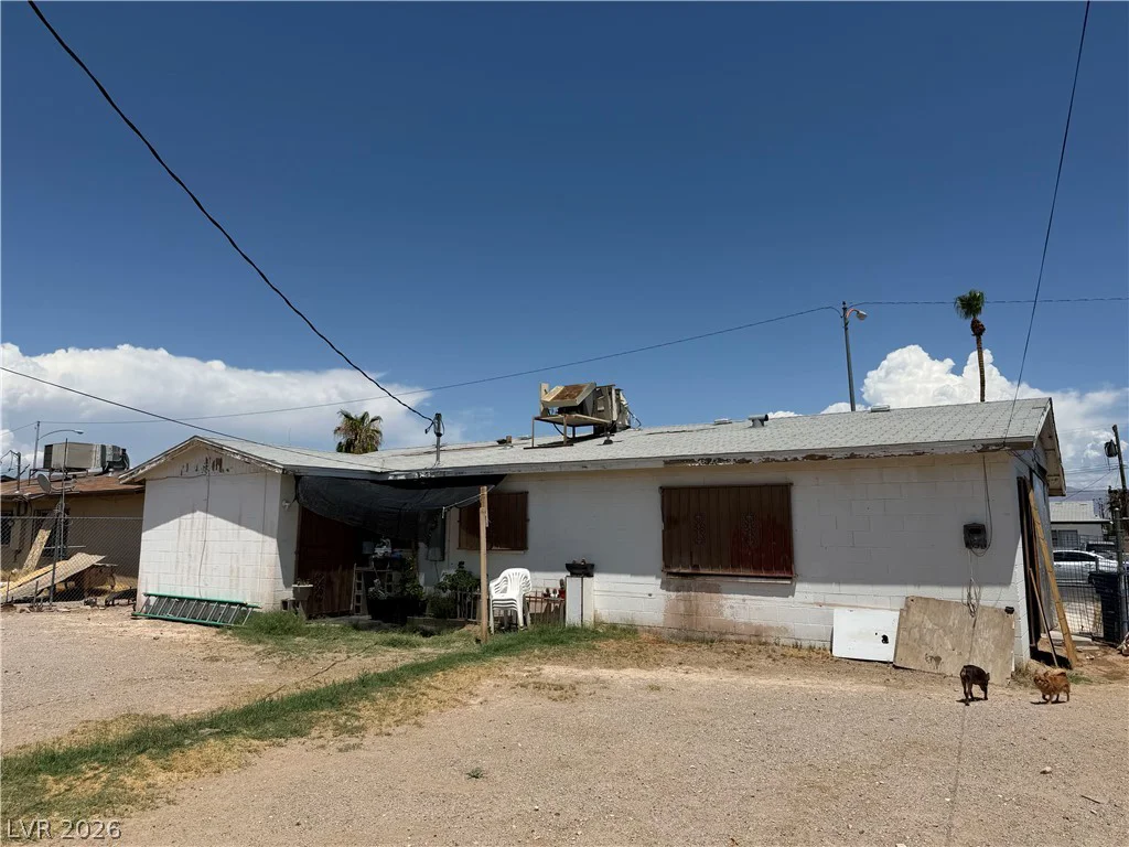 1913 Hart, North Las Vegas, NV 89032