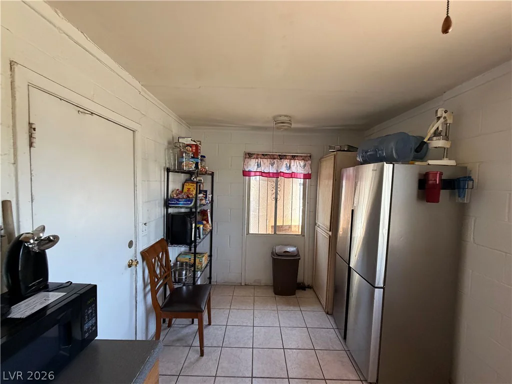 1913 Hart, North Las Vegas, NV 89032