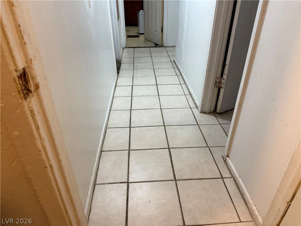 1913 Hart, North Las Vegas, NV 89032