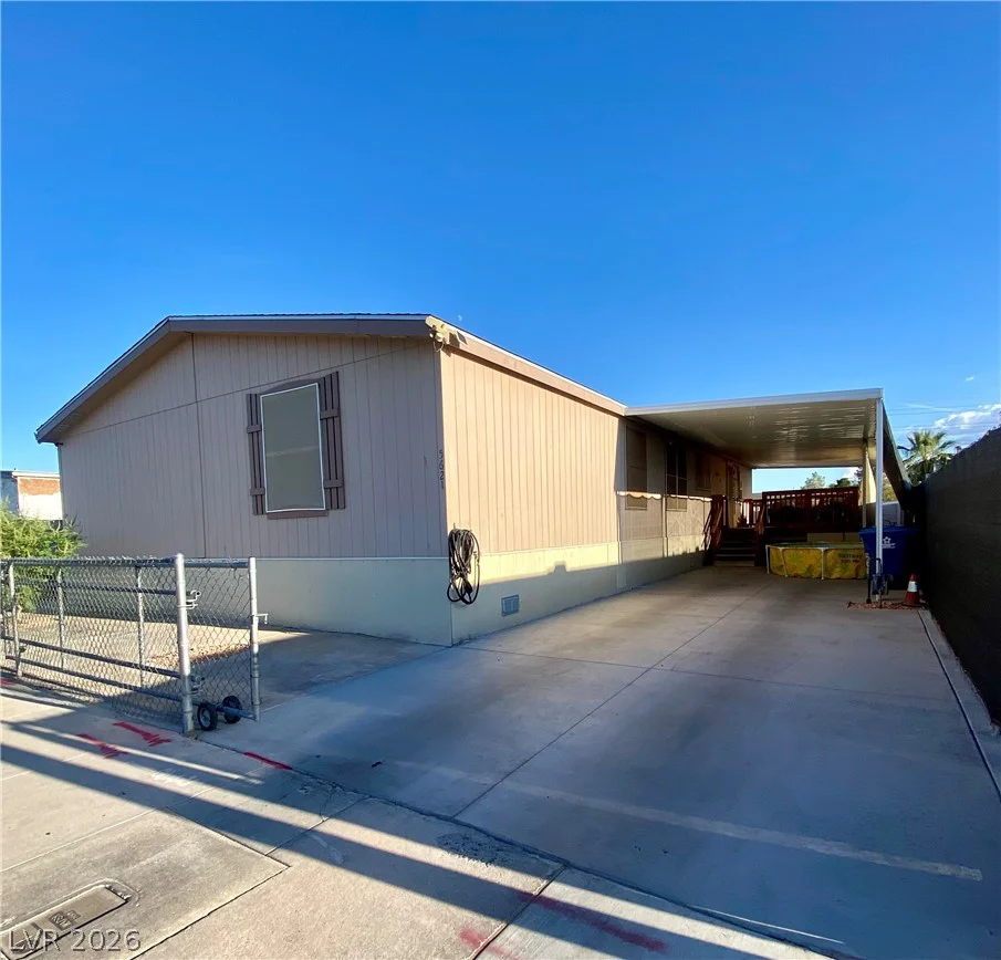 5621 Tahoe, Las Vegas, NV 89142