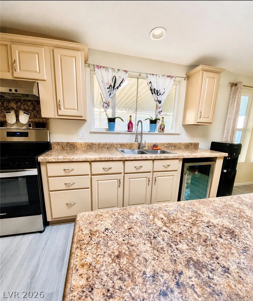 5621 Tahoe, Las Vegas, NV 89142