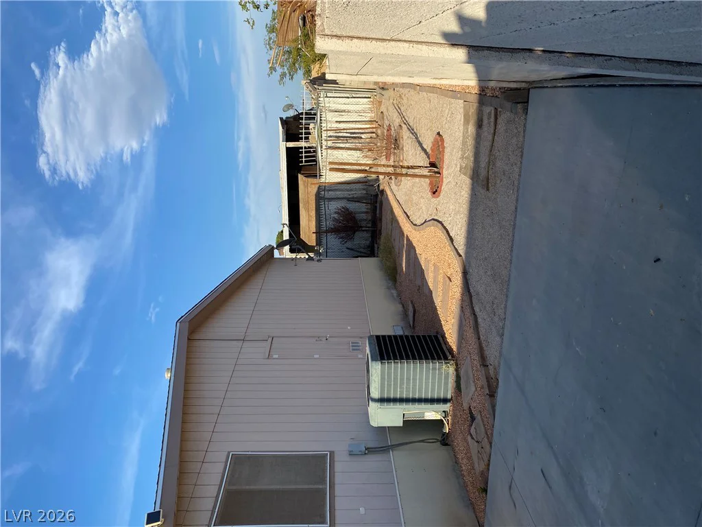 5621 Tahoe, Las Vegas, NV 89142