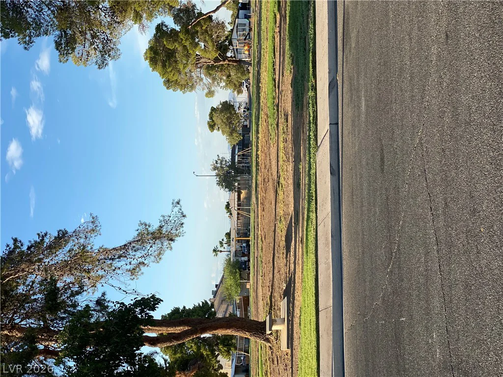 5621 Tahoe, Las Vegas, NV 89142