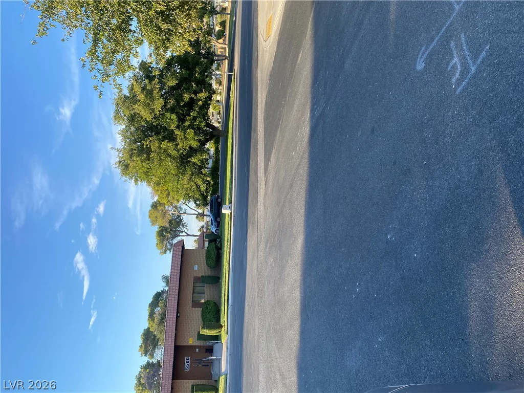 5621 Tahoe, Las Vegas, NV 89142