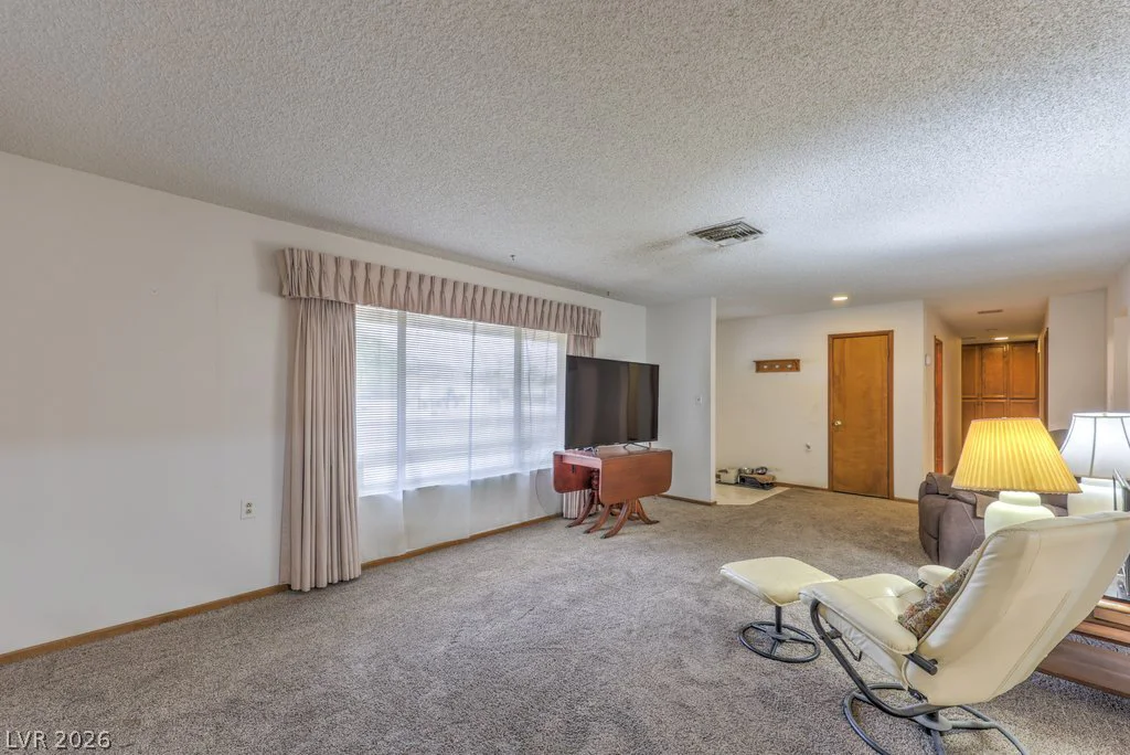 5499 Monroe, Las Vegas, NV 89110
