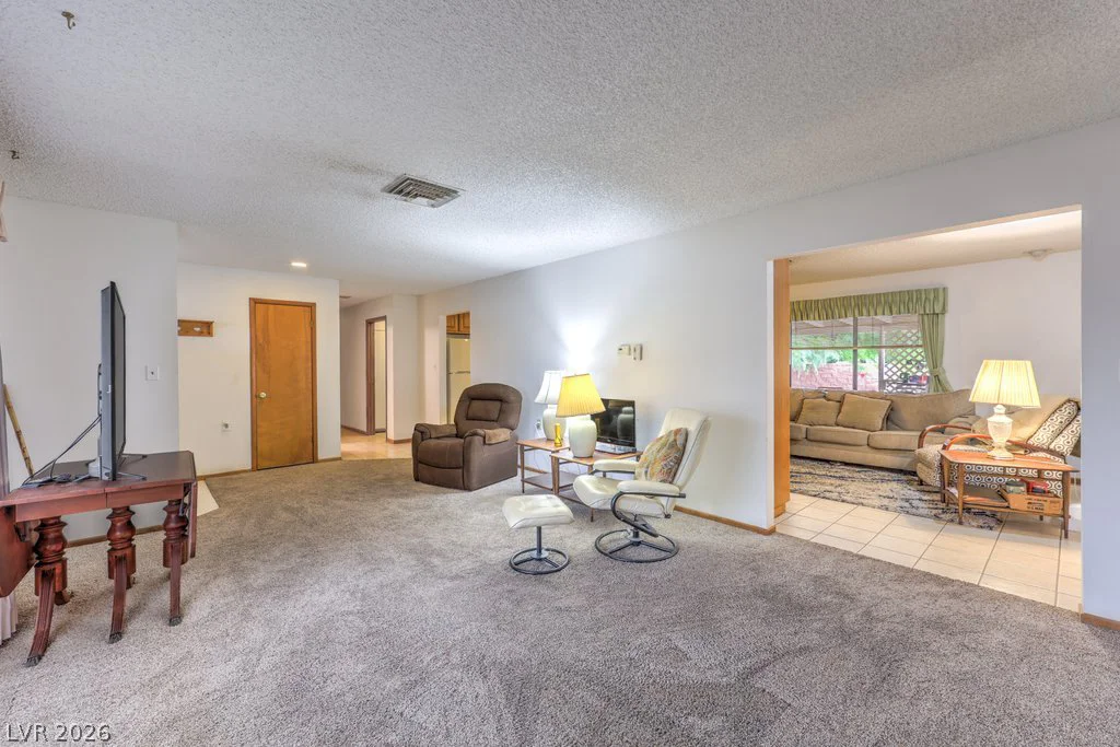 5499 Monroe, Las Vegas, NV 89110