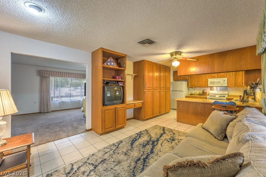 5499 Monroe, Las Vegas, NV 89110