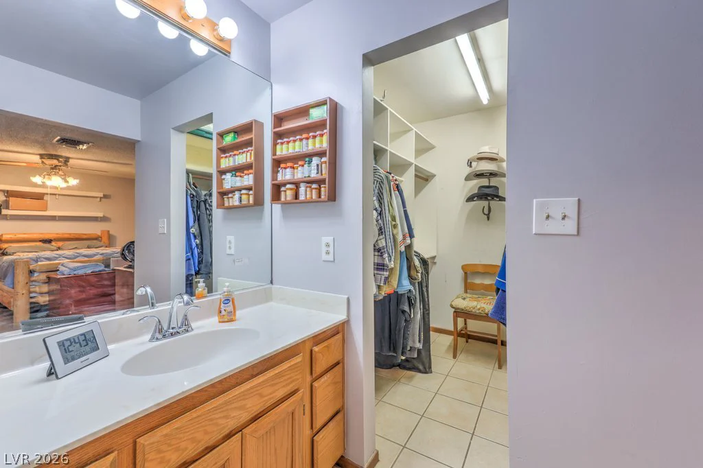 5499 Monroe, Las Vegas, NV 89110