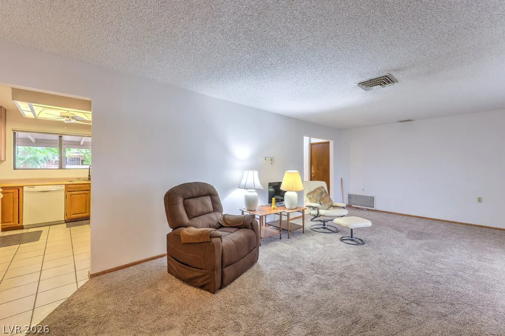 5499 Monroe, Las Vegas, NV 89110