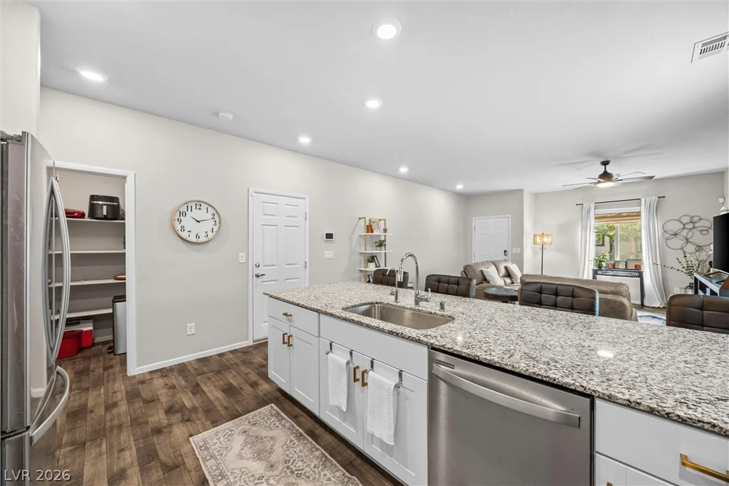 7545 Cooks Meadow, North Las Vegas, NV 89084