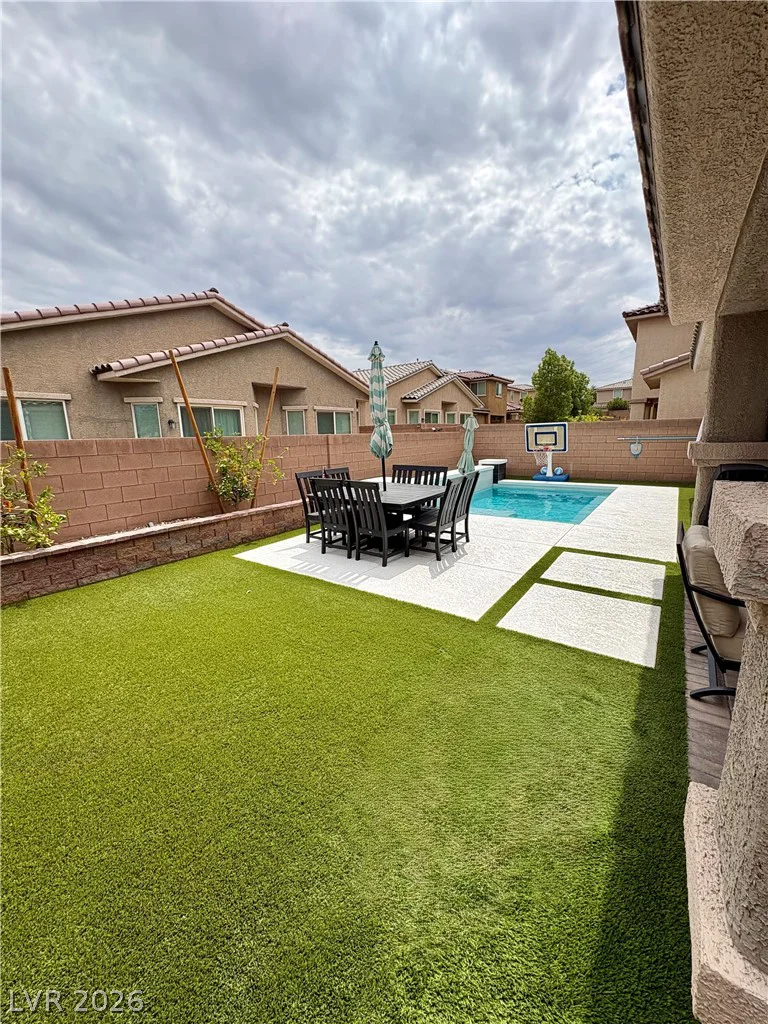 674 Tremaine, Henderson, NV 89052