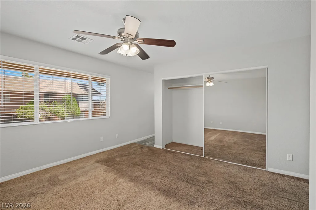 2510 Paradise Village, Las Vegas, NV 89120