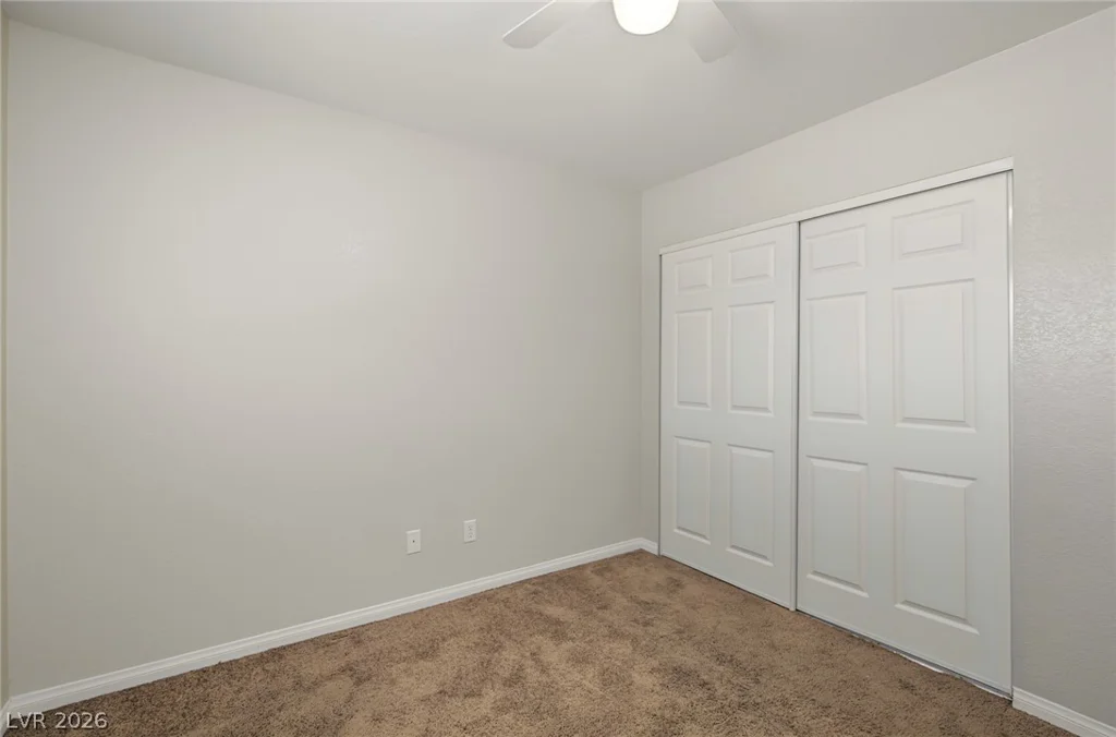 2510 Paradise Village, Las Vegas, NV 89120
