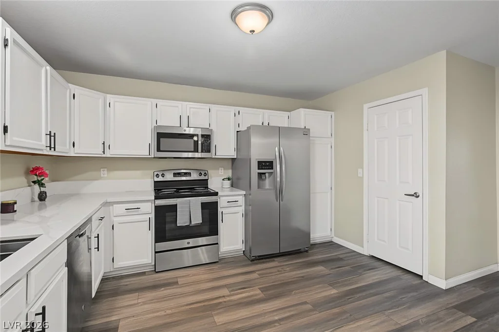 2510 Paradise Village, Las Vegas, NV 89120
