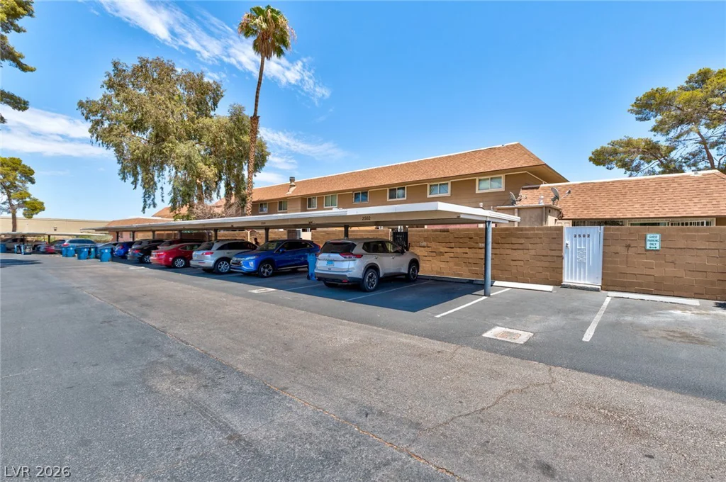 2510 Paradise Village, Las Vegas, NV 89120