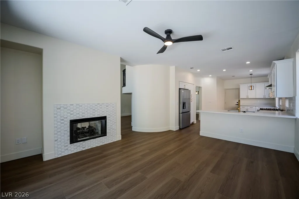 1832 Spring Summit, Las Vegas, NV 89134