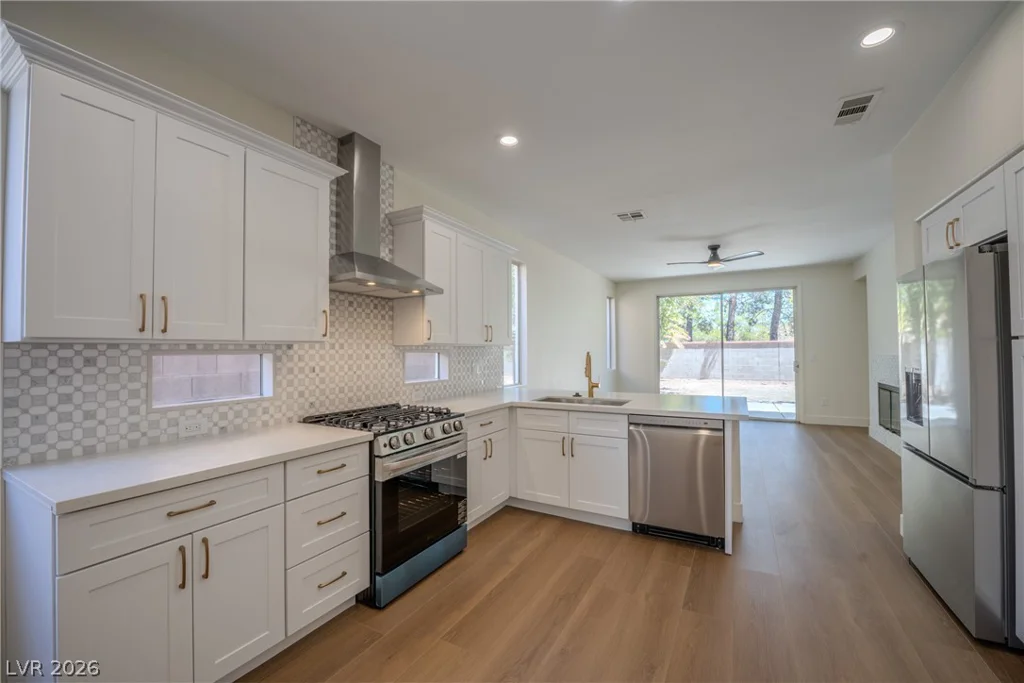 1832 Spring Summit, Las Vegas, NV 89134