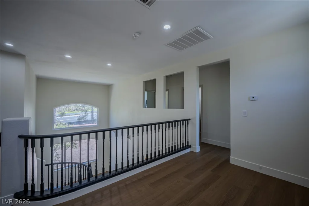 1832 Spring Summit, Las Vegas, NV 89134