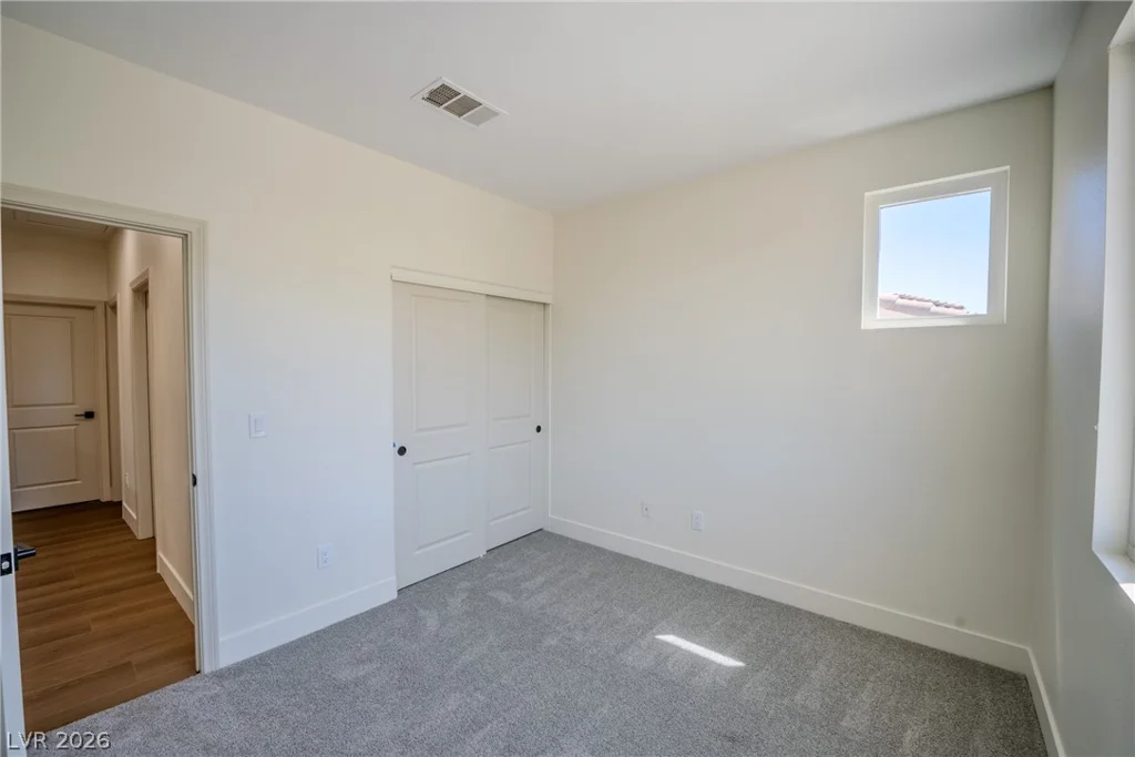 1832 Spring Summit, Las Vegas, NV 89134