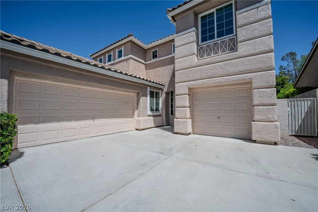 1832 Spring Summit, Las Vegas, NV 89134