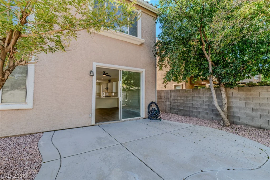 1832 Spring Summit, Las Vegas, NV 89134