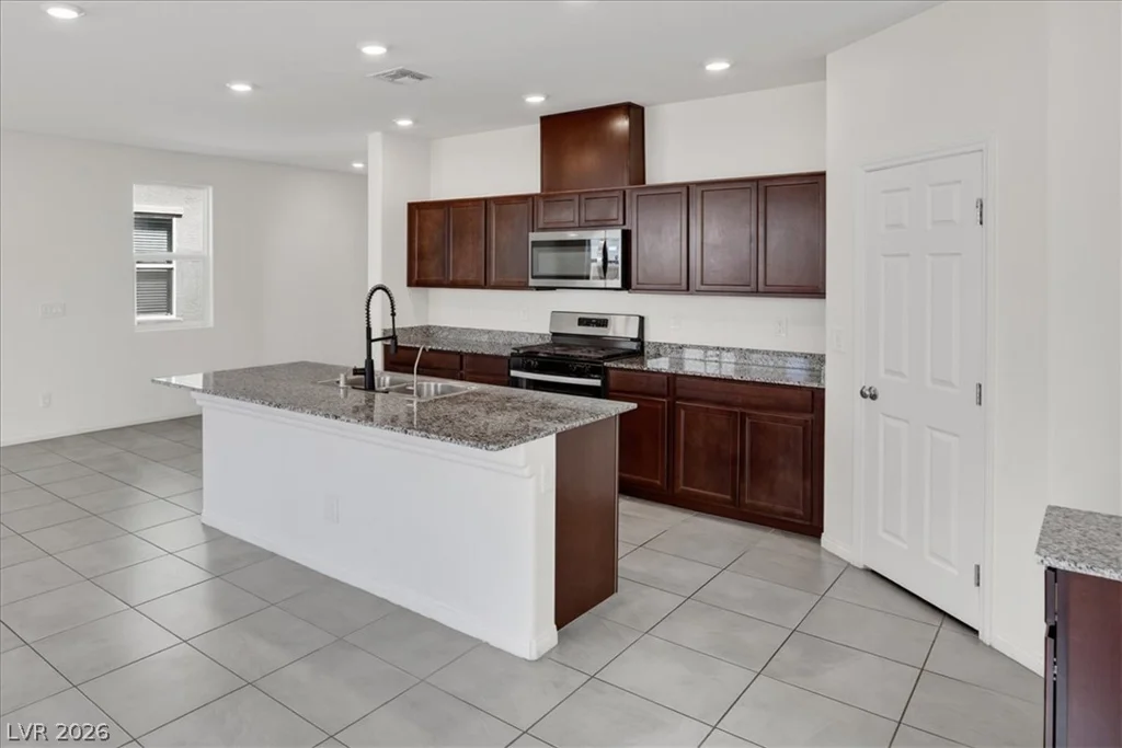 6588 Rustic Saddle, Las Vegas, NV 89141