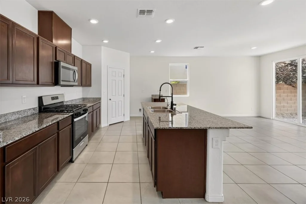 6588 Rustic Saddle, Las Vegas, NV 89141