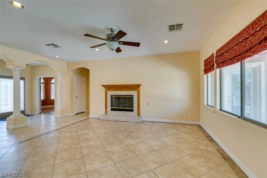 6292 Fisher, Las Vegas, NV 89130