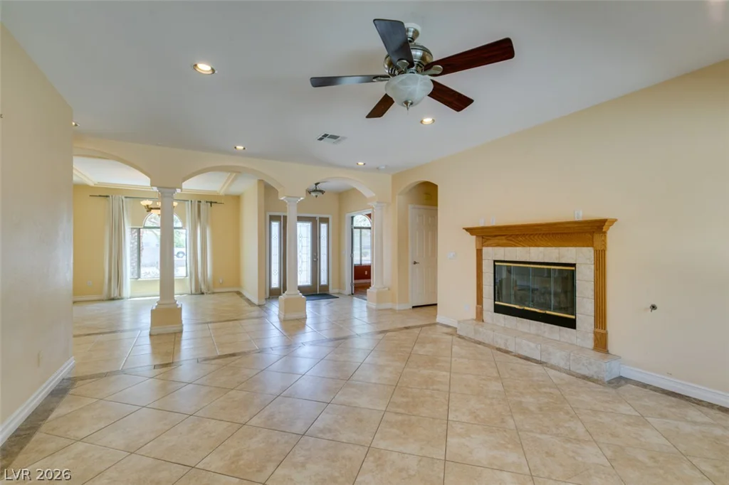 6292 Fisher, Las Vegas, NV 89130