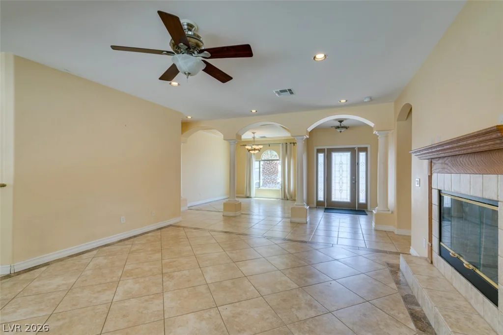 6292 Fisher, Las Vegas, NV 89130