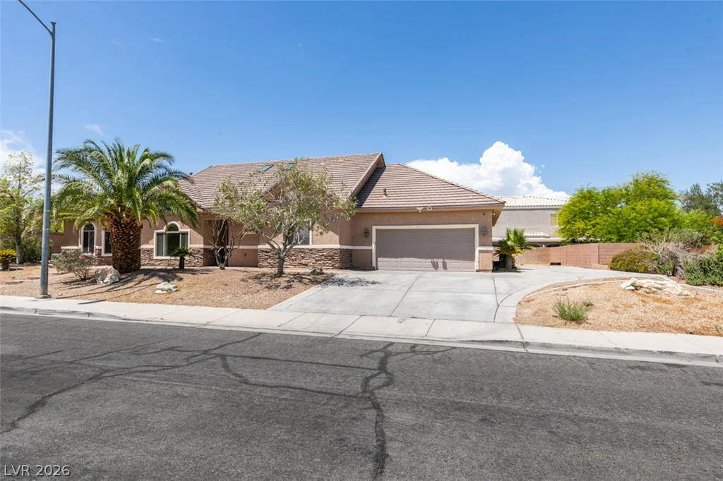 6292 Fisher, Las Vegas, NV 89130
