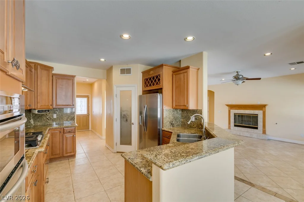 6292 Fisher, Las Vegas, NV 89130