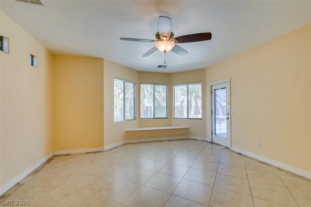6292 Fisher, Las Vegas, NV 89130