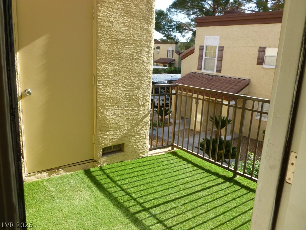 2801 RAINBOW BL, Las Vegas, NV 89108